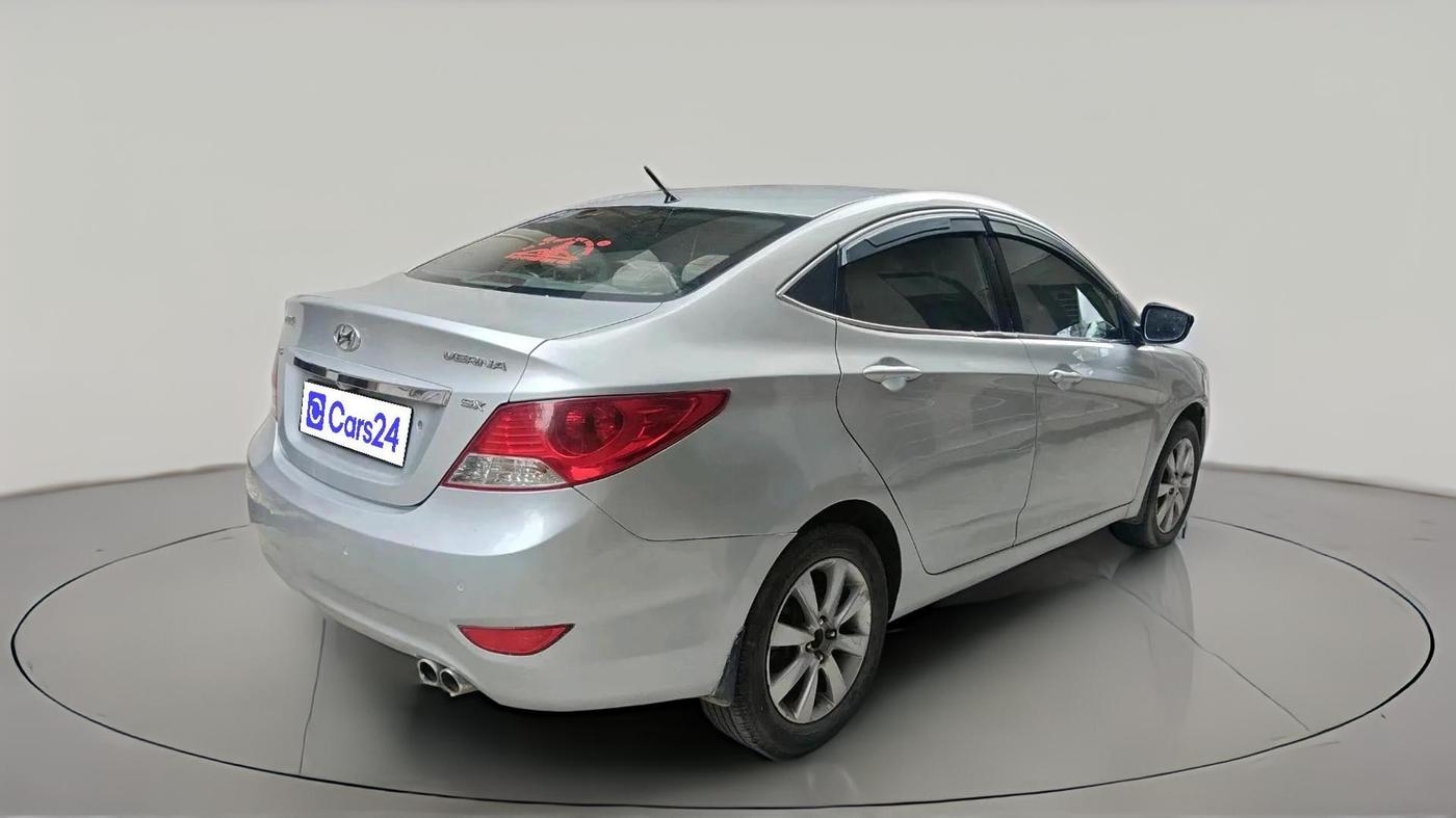 2013 Hyundai Verna FLUIDIC 1.6 VTVT SX, CNG, Manual, 73,273 km, exterior