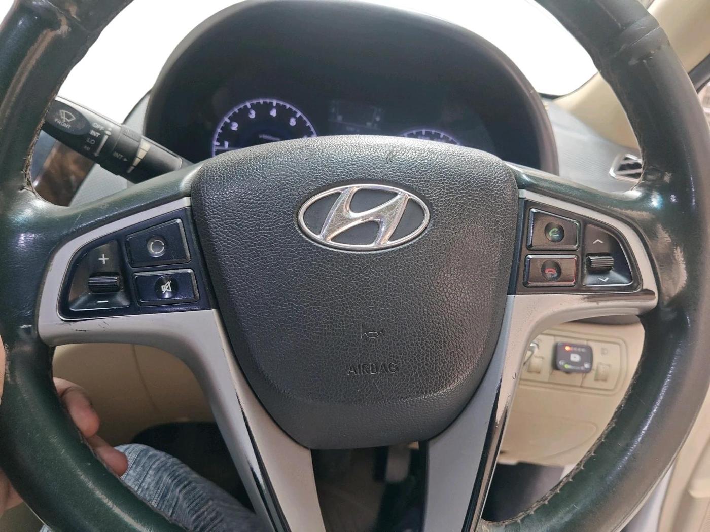 2013 Hyundai Verna FLUIDIC 1.6 VTVT SX, CNG, Manual, 73,273 km, interior