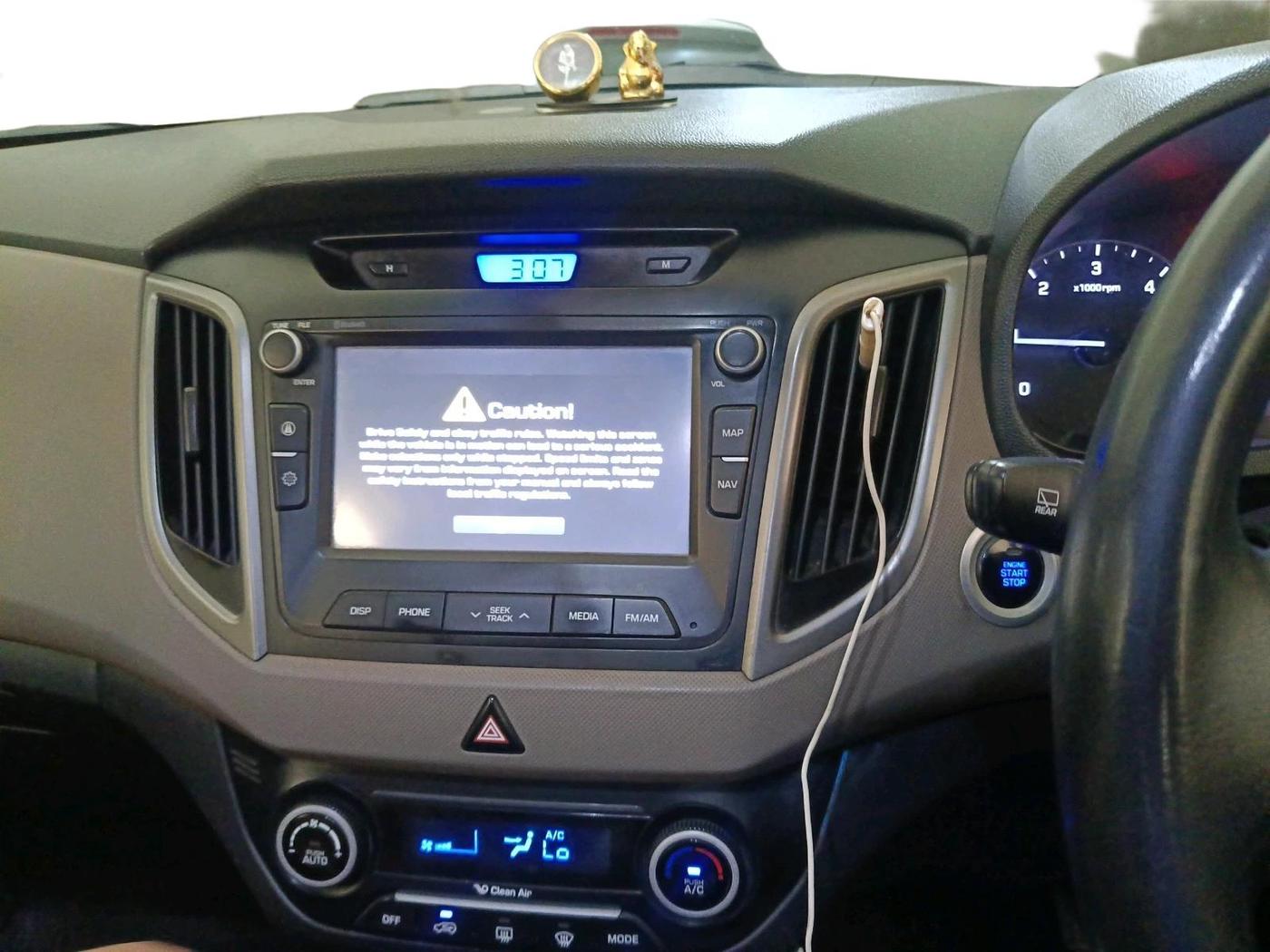 2016 Hyundai Creta SX PLUS AT 1.6 DIESEL, Diesel, Automatic, 92,274 km, interior