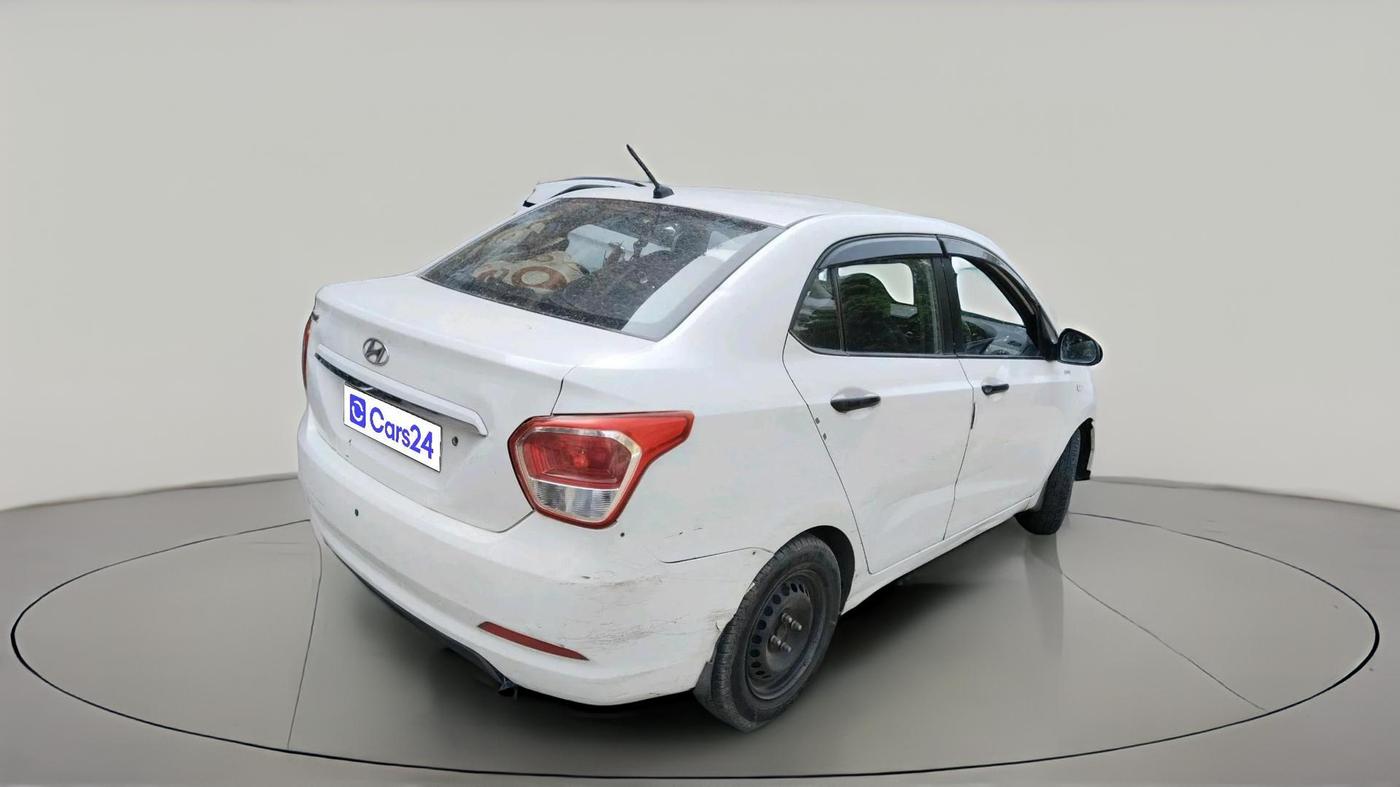 2016 Hyundai Xcent BASE 1.2, CNG, Manual, 1,90,467 km, exterior