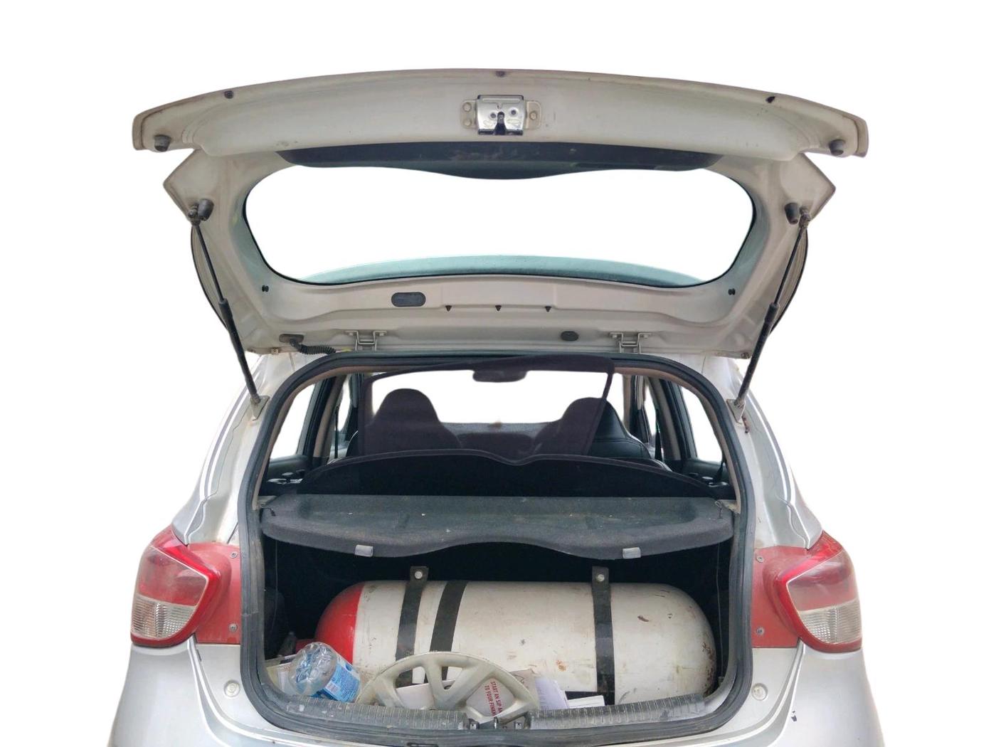 2017 Hyundai Grand i10 MAGNA AT 1.2 KAPPA VTVT, CNG, Automatic, 95,492 km, exterior