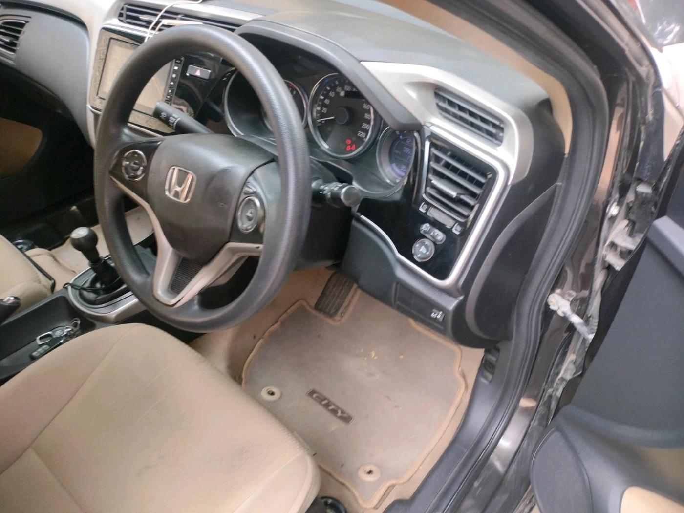 2020 Honda City 1.5L I-VTEC V MT, Petrol, Manual, 85,317 km, interior