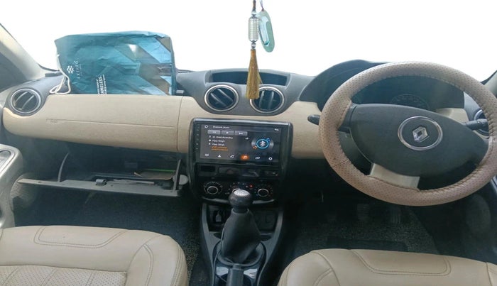2014 Renault Duster RXL PETROL, Petrol, Manual, 72,050 km, interior