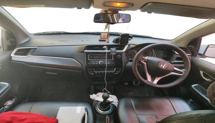 2016 Honda BR-V 1.5L I- DTEC VX, Diesel, Manual, 2,20,459 km, interior