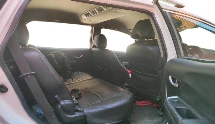 2016 Honda BR-V 1.5L I- DTEC VX, Diesel, Manual, 2,20,459 km, interior