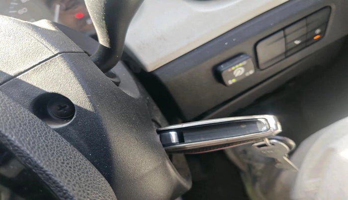 2023 Tata PUNCH PURE MT, CNG, Manual, 45,683 km, interior