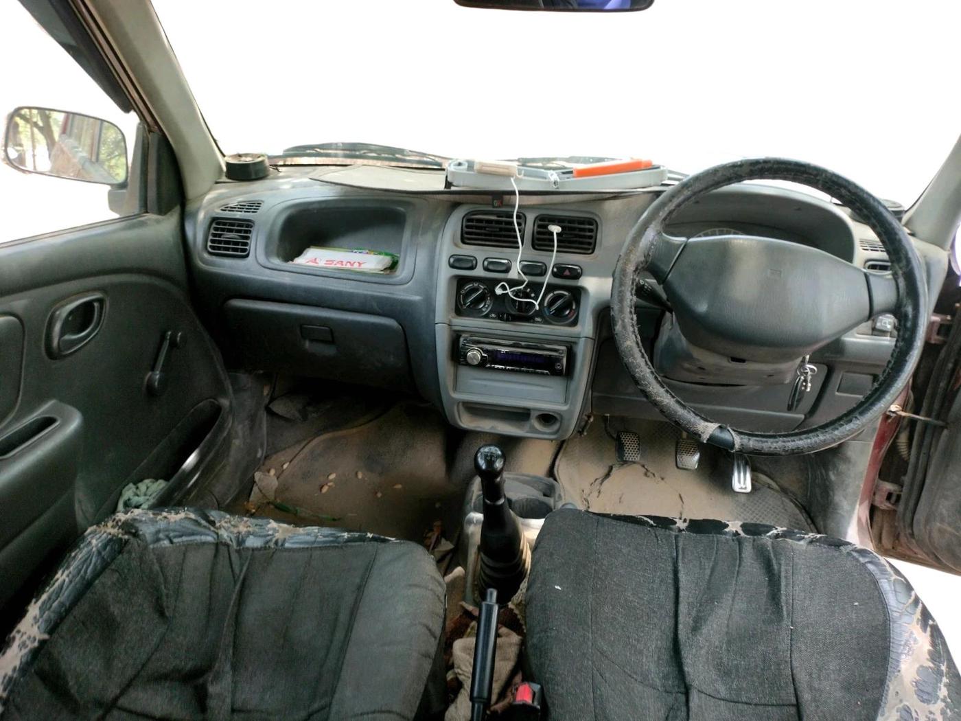 2011 Maruti Alto LXI, CNG, Manual, 2,09,381 km, interior