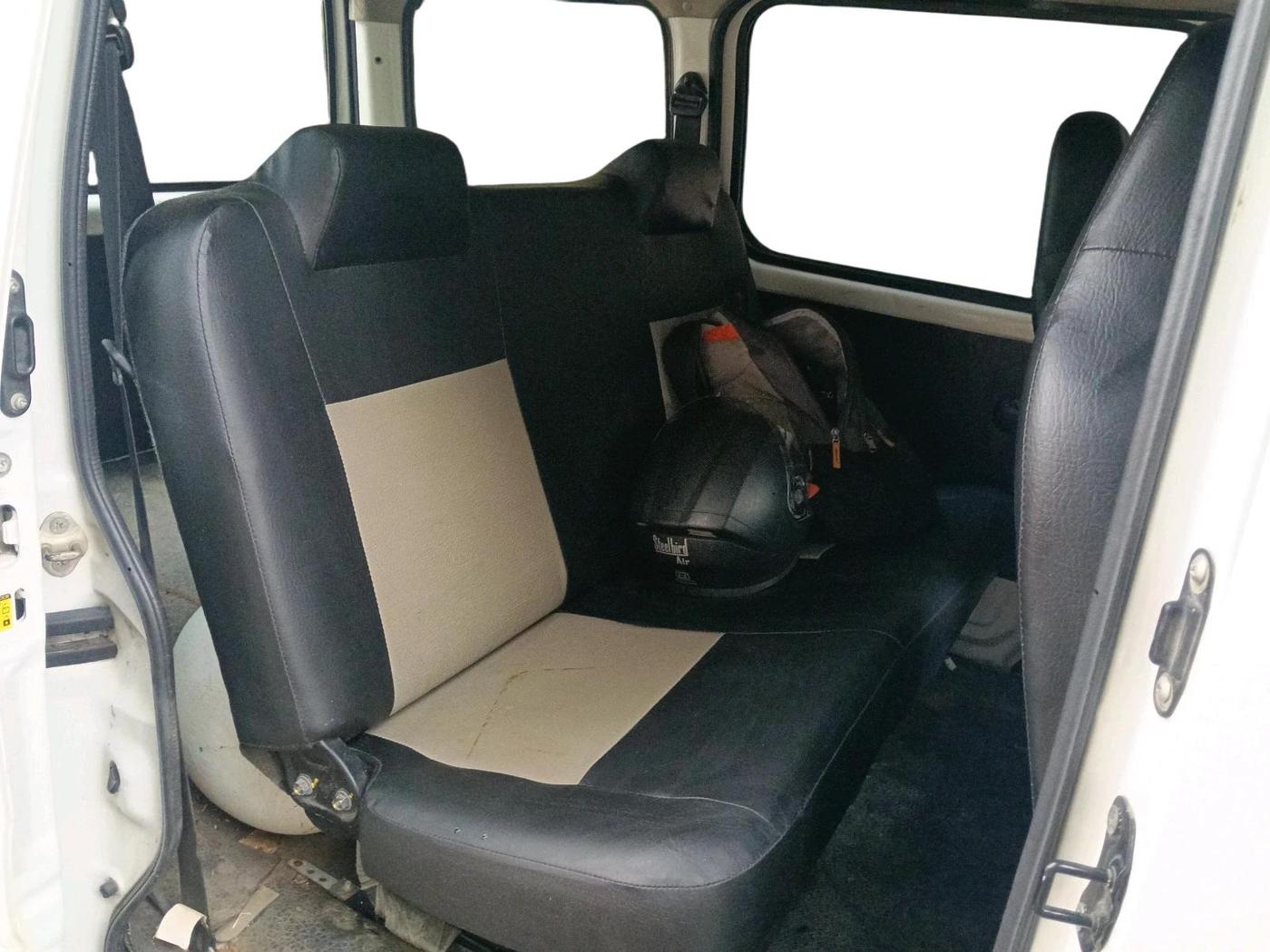 2023 Maruti Eeco 5 STR AC CNG, CNG, Manual, 57,308 km, interior