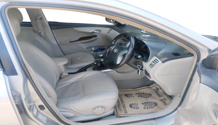 2011 Toyota Corolla Altis G PETROL, Petrol, Manual, 90,802 km, interior