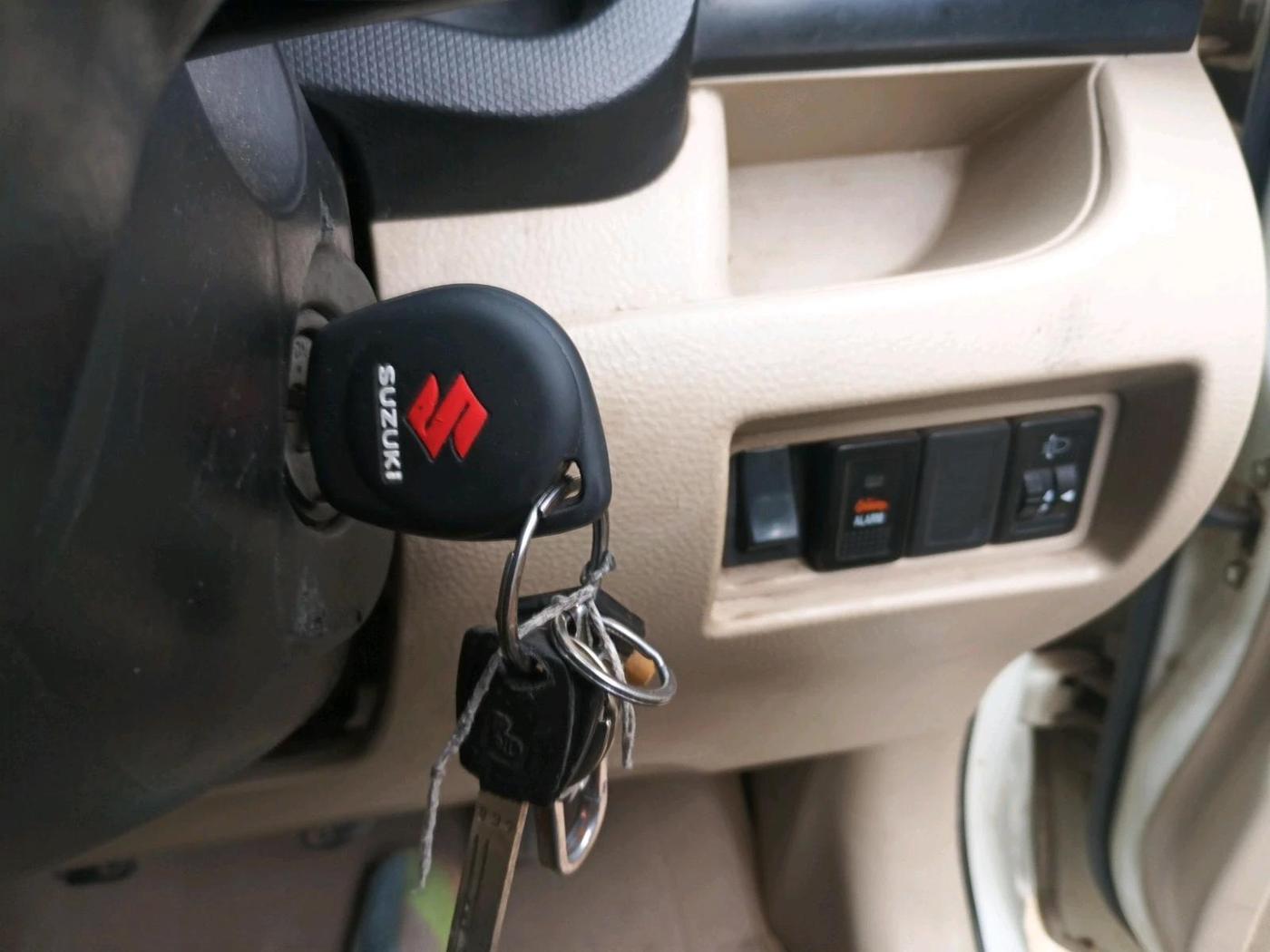 2015 Maruti Swift Dzire LXI (O), Petrol, Manual, 98,376 km, interior