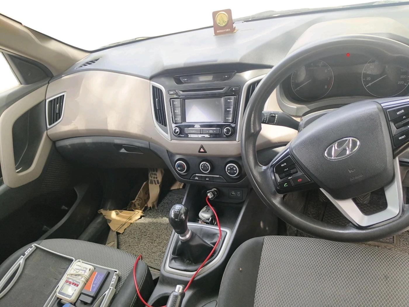2017 Hyundai Creta E PLUS 1.6 PETROL, Petrol, Manual, 98,620 km, interior