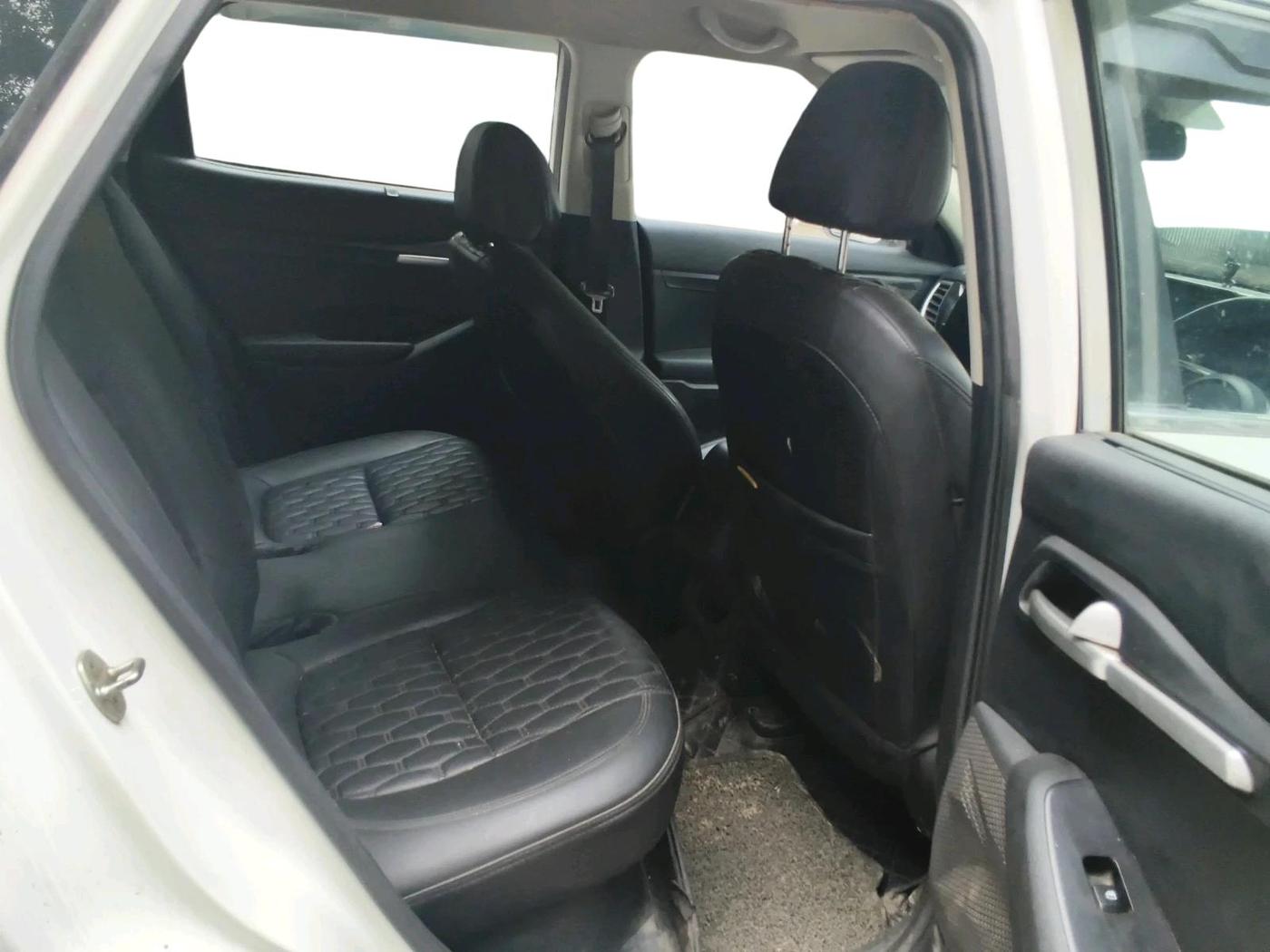 2022 KIA SELTOS HTK PLUS AT 1.5 DIESEL, Diesel, Automatic, 1,56,432 km, interior
