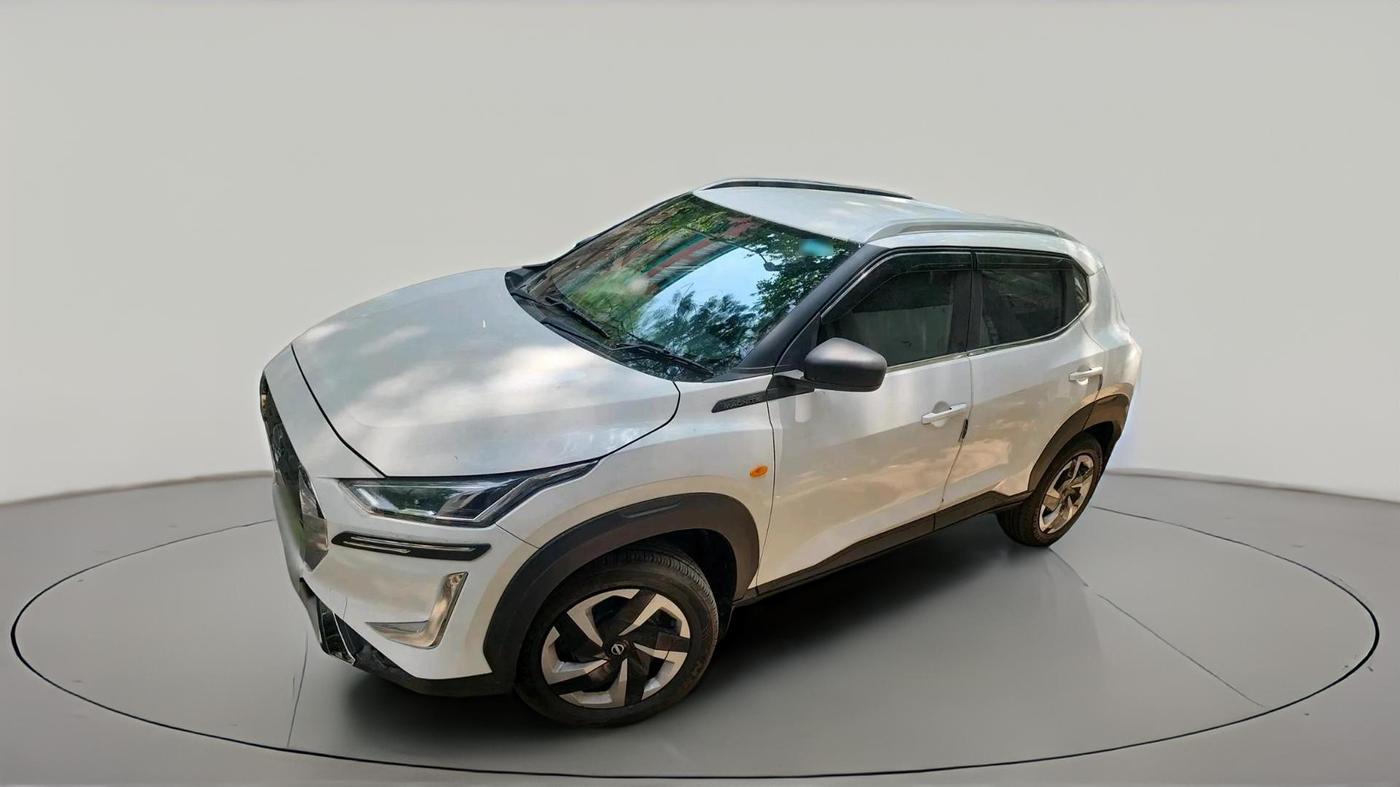2024 Nissan MAGNITE  XE AMT EZ Shift, Petrol, Automatic, 2,716 km, exterior