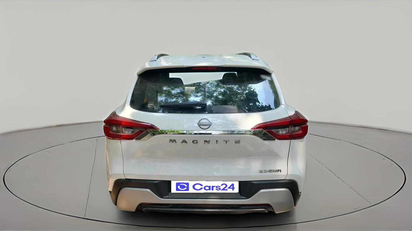 2024 Nissan MAGNITE  XE AMT EZ Shift, Petrol, Automatic, 2,716 km, exterior