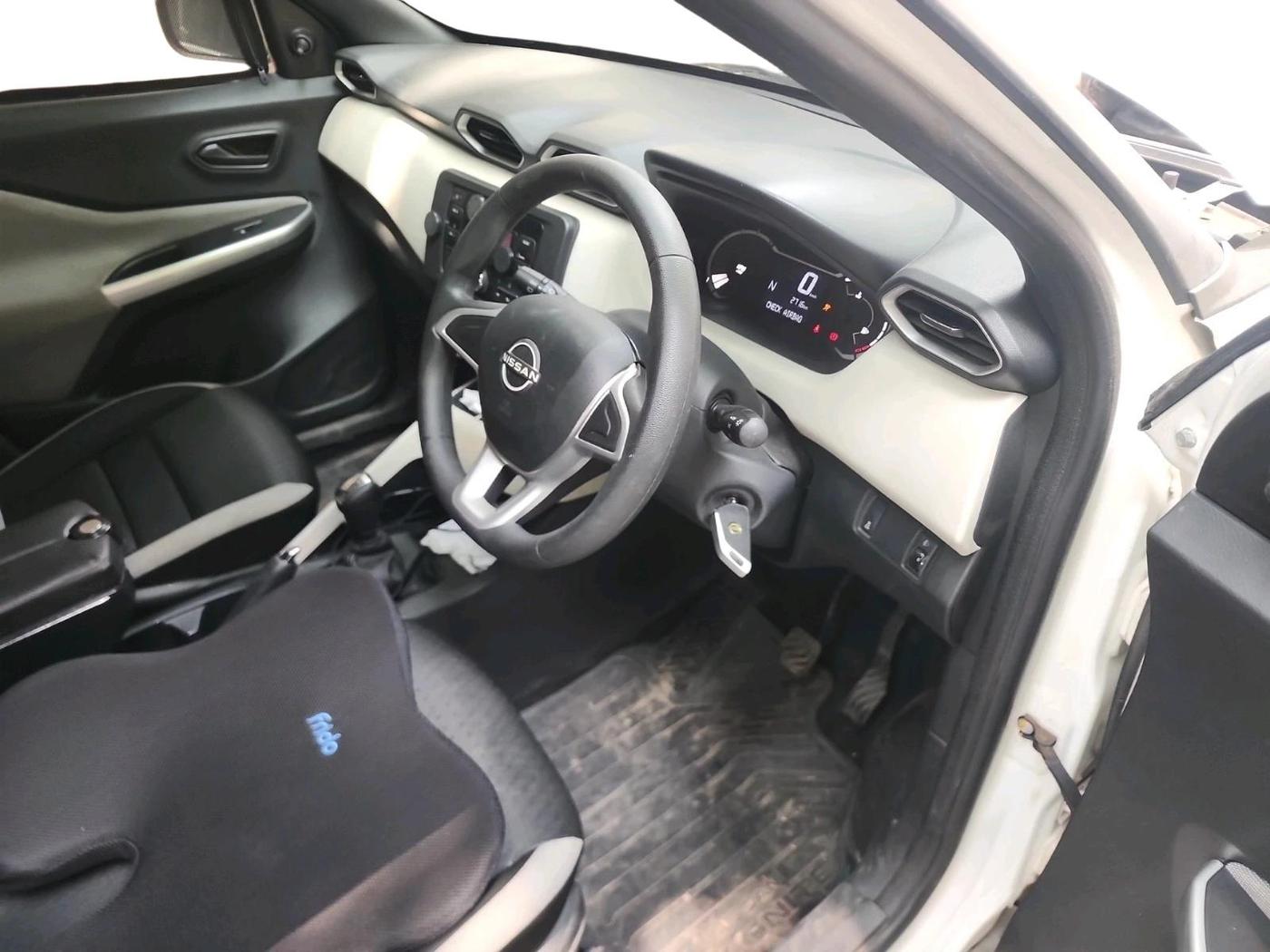 2024 Nissan MAGNITE  XE AMT EZ Shift, Petrol, Automatic, 2,716 km, interior