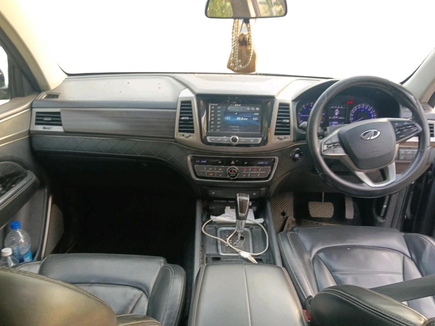 2018 Mahindra ALTURAS G4 2WD AT, Diesel, Automatic, 1,98,311 km, interior