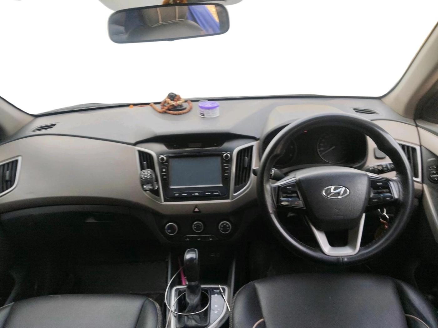 2017 Hyundai Creta S PLUS 1.6 AT DIESEL, Diesel, Automatic, 1,56,998 km, interior