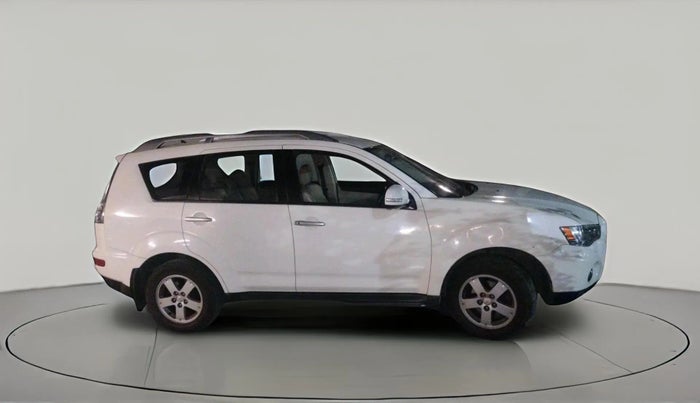 2011 Mitsubishi Outlander 2.4 MIVEC, Petrol, Automatic, 1,20,351 km, exterior