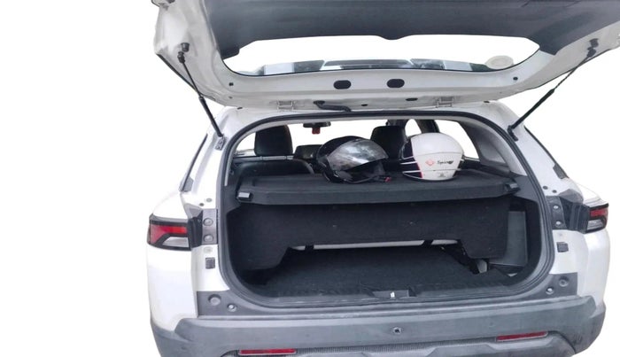 2024 Maruti BREZZA LXI S- CNG, CNG, Manual, 11,978 km, exterior