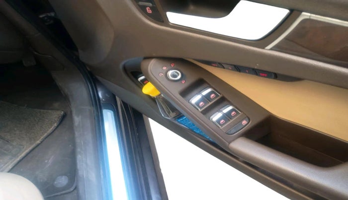 2013 Audi A4 1.8 TFSI S LINE, Petrol, Automatic, 48,564 km, interior