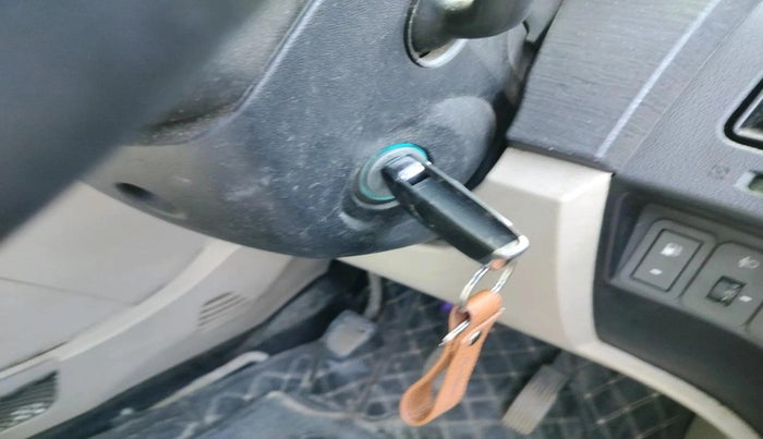 2017 Mahindra XUV500 W6 1.99, Diesel, Manual, 1,90,847 km, interior