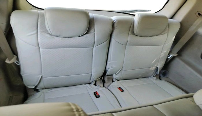 2017 Mahindra XUV500 W6 1.99, Diesel, Manual, 1,90,847 km, interior