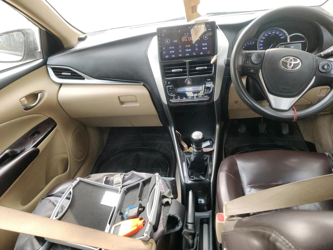 2021 Toyota YARIS G MT, Petrol, Manual, 81,424 km, interior