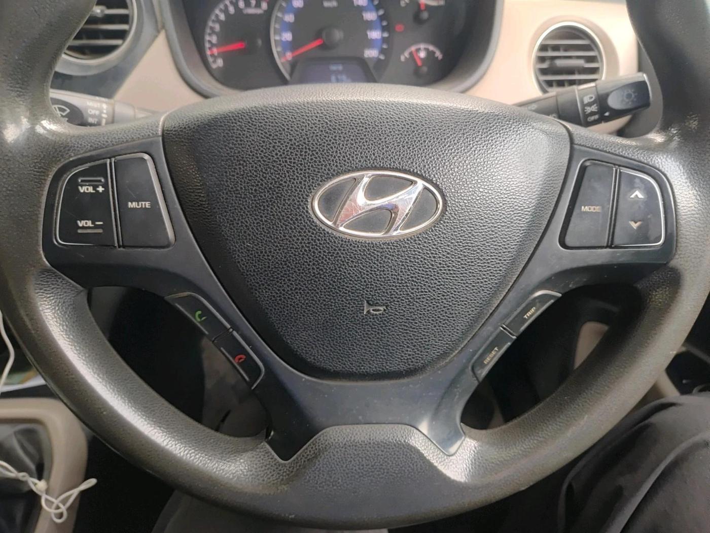 2014 Hyundai Xcent S (O) 1.2, CNG, Manual, 83,910 km, interior