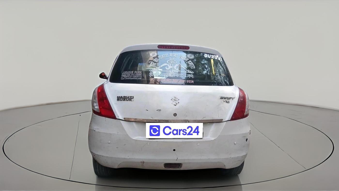 2011 Maruti Swift VXI, CNG, Manual, 1,01,406 km, exterior