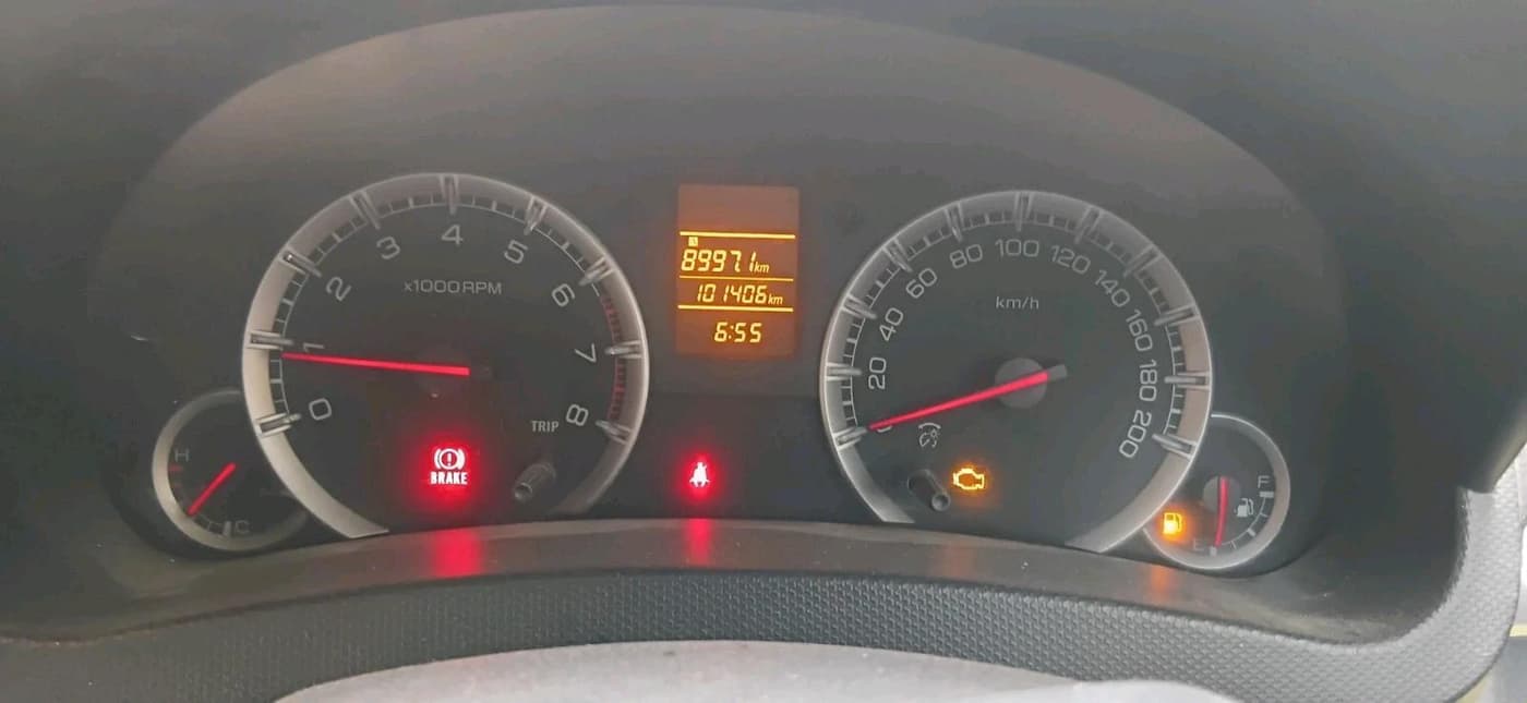 2011 Maruti Swift VXI, CNG, Manual, 1,01,406 km, interior