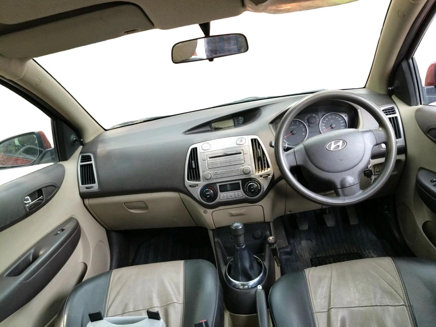 2012 Hyundai i20 MAGNA (O) 1.2, Petrol, Manual, 67,942 km, interior