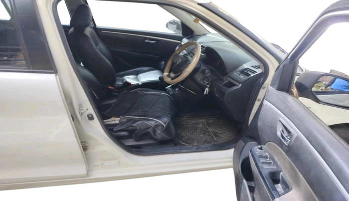 2011 Maruti Swift VXI, Petrol, Manual, 1,14,262 km, interior