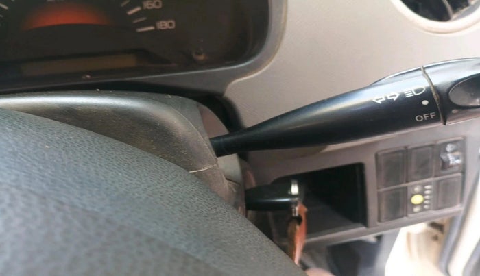 2011 Maruti Wagon R 1.0 LXI CNG, CNG, Manual, 1,28,567 km, interior