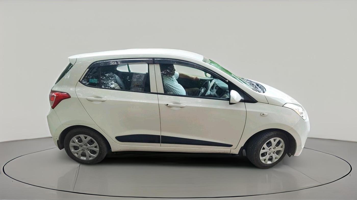 2016 Hyundai Grand i10 MAGNA 1.2 KAPPA VTVT, Petrol, Manual, 45,805 km, exterior