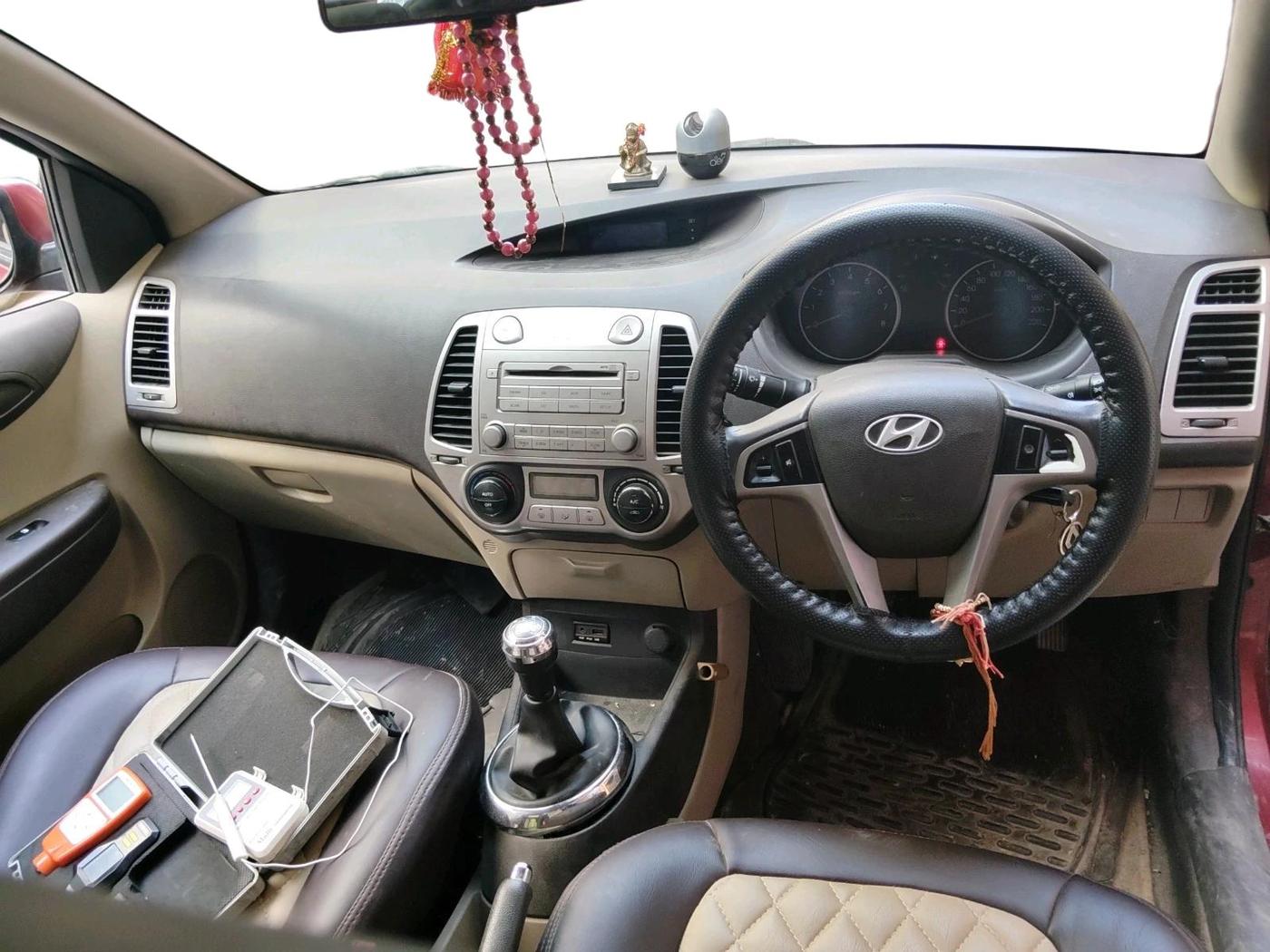 2011 Hyundai i20 SPORTZ 1.2, Petrol, Manual, 45,497 km, interior