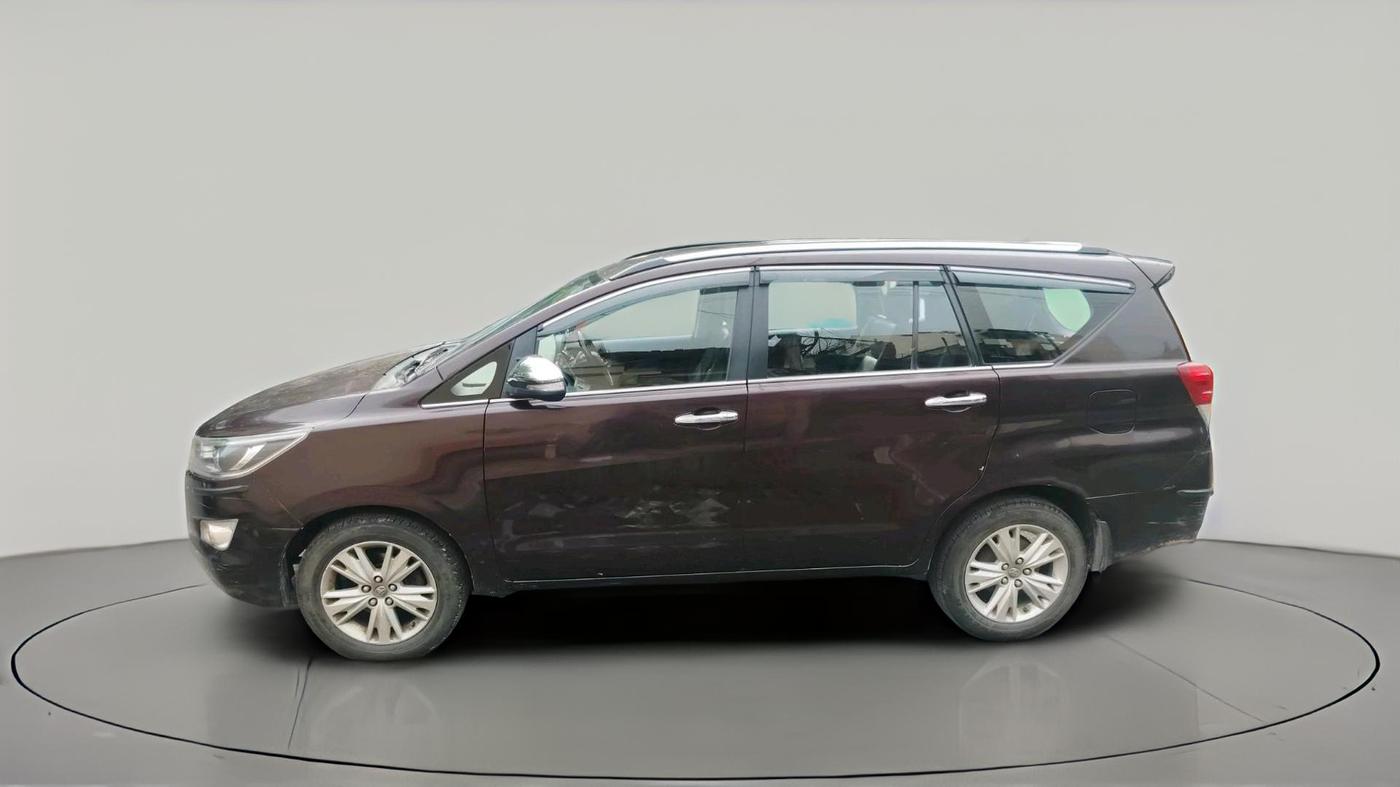 2016 Toyota Innova Crysta 2.4 ZX 7 STR, Diesel, Manual, 84,160 km, exterior