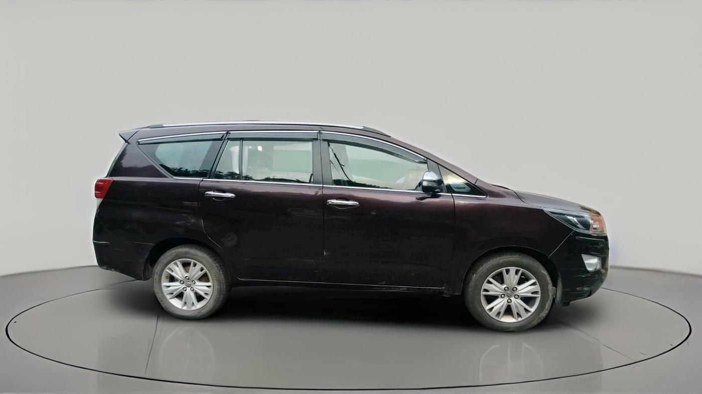 2016 Toyota Innova Crysta 2.4 ZX 7 STR, Diesel, Manual, 84,160 km, exterior