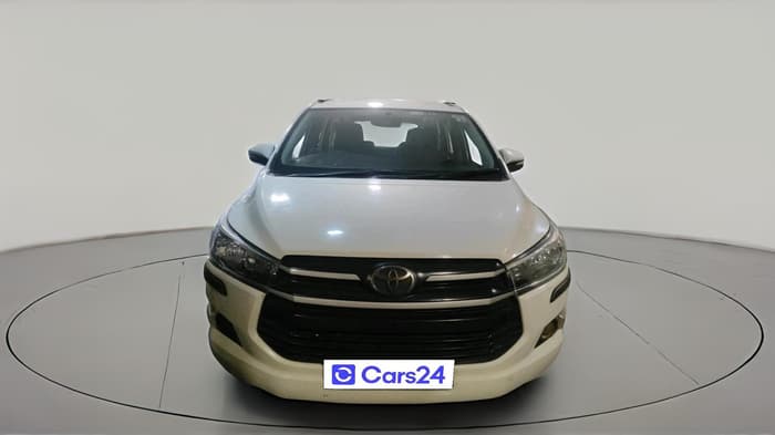 2017 Toyota Innova Crysta 2.4 GX 7 STR, Diesel, Manual, 1,50,238 km, exterior
