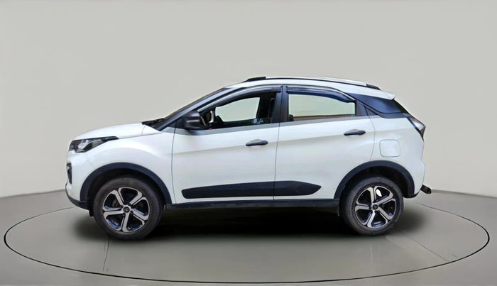 2021 Tata NEXON XE PETROL, Petrol, Manual, 30,750 km, exterior