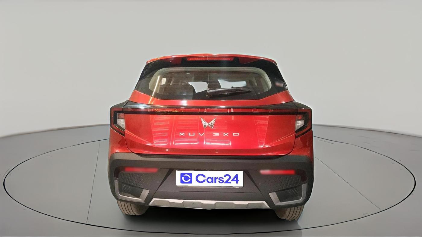 2024 Mahindra XUV 3XO AX5 1.2 L TCMPFi, Petrol, Manual, 24,105 km, exterior