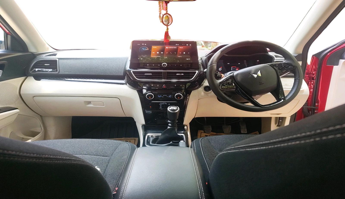 2024 Mahindra XUV 3XO AX5 1.2 L TCMPFi, Petrol, Manual, 24,105 km, interior