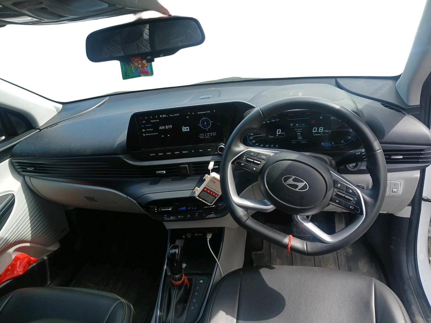 2025 Hyundai NEW I20 ASTA (O) 1.2 IVT, CNG, Automatic, 14,231 km, interior