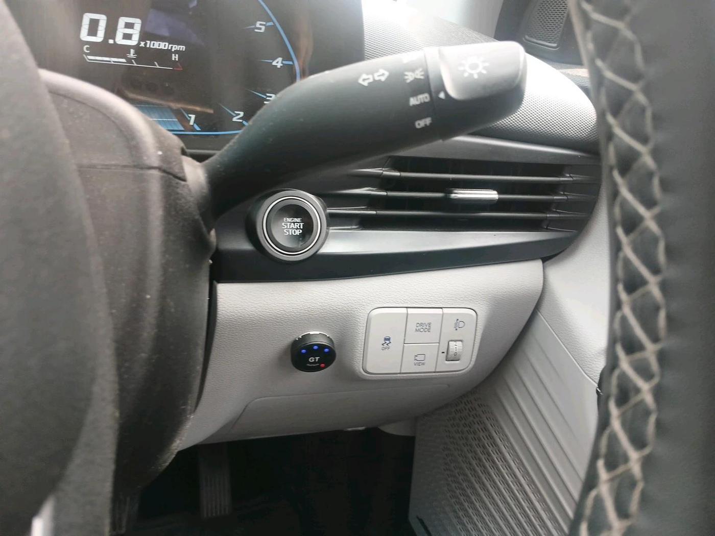 2025 Hyundai NEW I20 ASTA (O) 1.2 IVT, CNG, Automatic, 14,231 km, interior