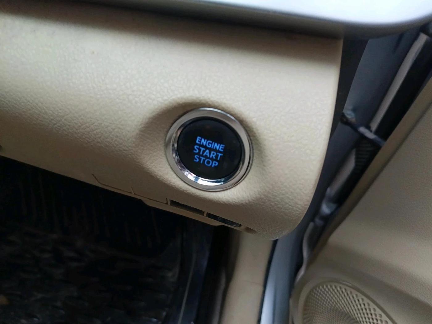 2020 Toyota YARIS G MT, Petrol, Manual, 53,692 km, interior