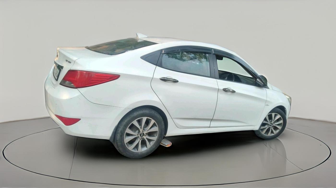 2016 Hyundai Verna 1.6 VTVT SX, CNG, Manual, 73,776 km, exterior