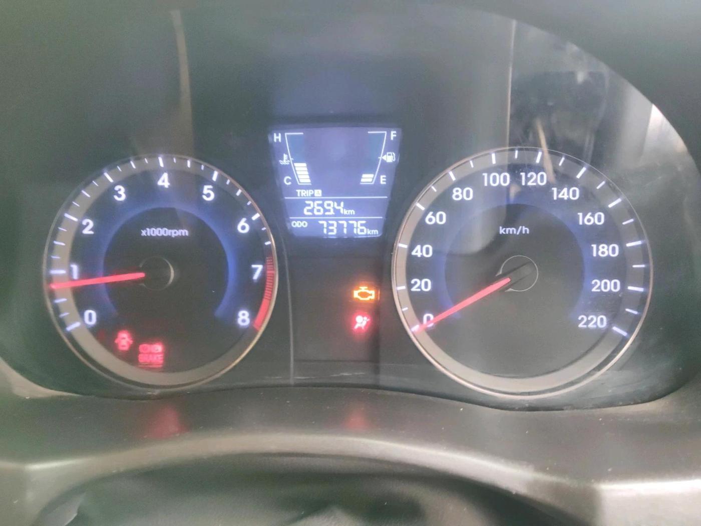 2016 Hyundai Verna 1.6 VTVT SX, CNG, Manual, 73,776 km, interior
