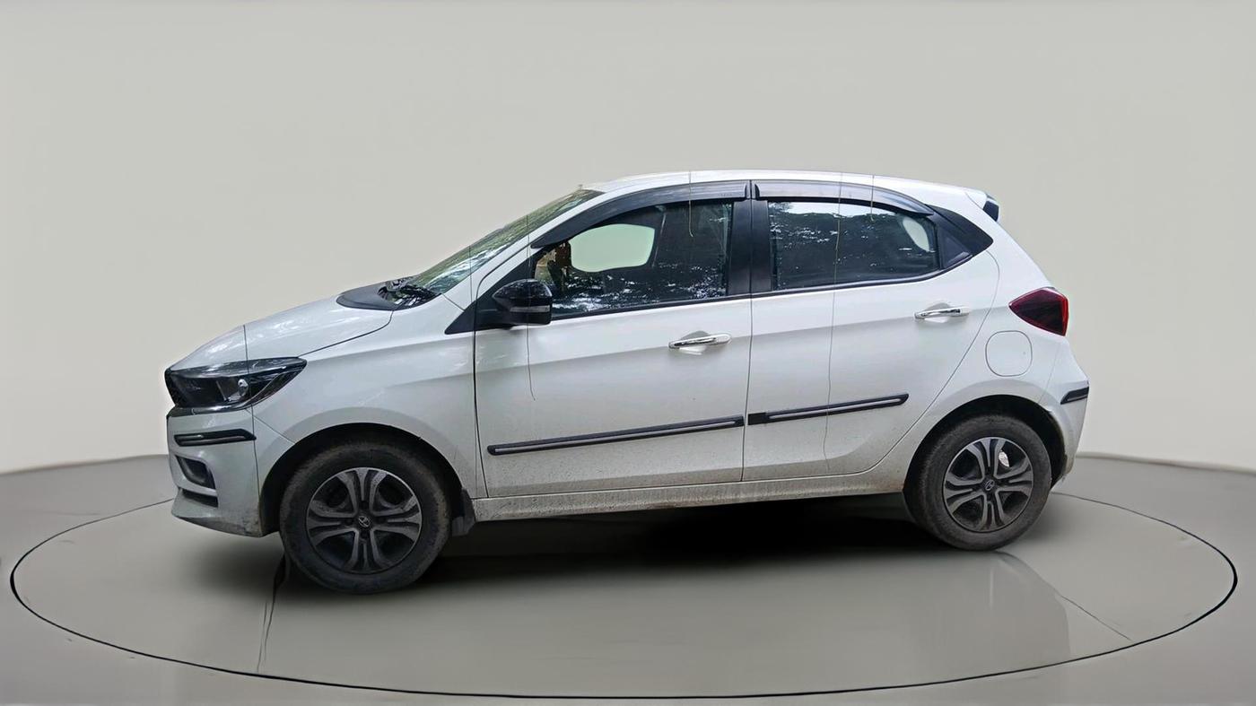 2022 Tata Tiago XZ PLUS CNG, CNG, Manual, 40,093 km, exterior