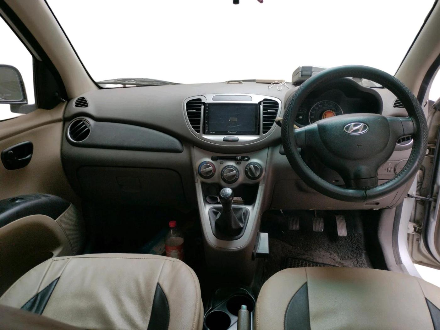 2011 Hyundai i10 ERA 1.1, Petrol, Manual, 55,259 km, interior