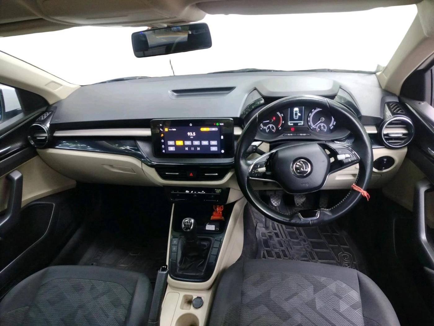 2022 Skoda SLAVIA AMBITION 1.0L TSI MT, Petrol, Manual, 55,040 km, interior