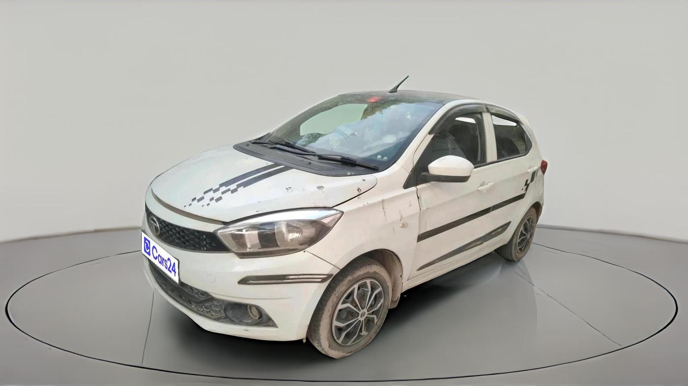 2018 Tata Tiago XT PETROL, Petrol, Manual, 63,886 km, exterior